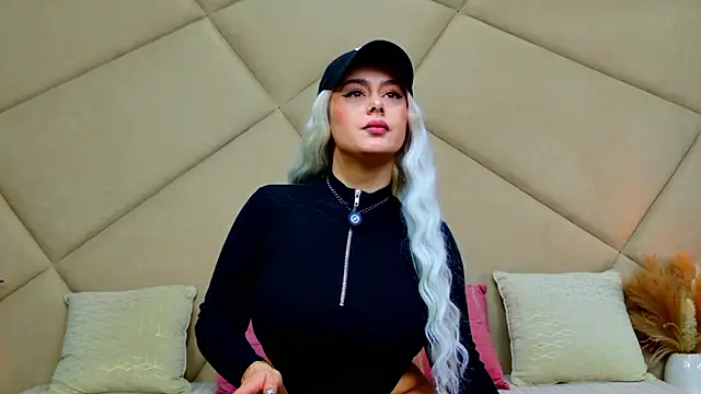 Snapshot of ChloeFrost chatting on 02.09.26 ChloeFrost online show from 02.09.26