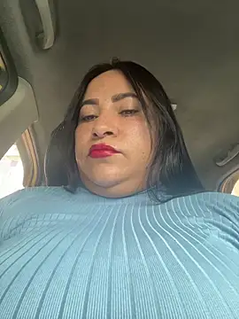 Snapshot of Miia_Jazmin chatting on 04.23.26 Miia Jazmin online show from 04.23.26