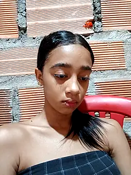 Zoe Sweett18 online show from 10.18.25