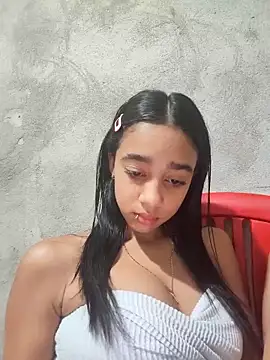 Zoe Sweett18 online show from 02.05.26