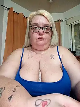 diosacurvy1984 online show from 04.08.26