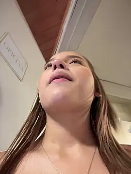 Sofia18 pinkk online show from 09.16.25