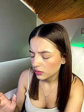 Sofia18 pinkk online show from 10.12.25