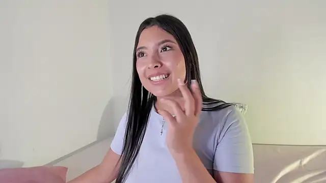 Sol angel  online show from 03.06.25