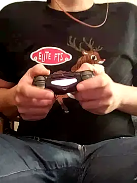 Snapshot of almighty_d chatting on 01.26.25 almighty d online show from 01.26.25