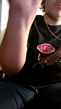 Snapshot of almighty_d chatting on 01.26.25 almighty d online show from 01.26.25