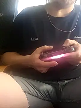 Snapshot of almighty_d chatting on 01.31.25 almighty d online show from 01.31.25