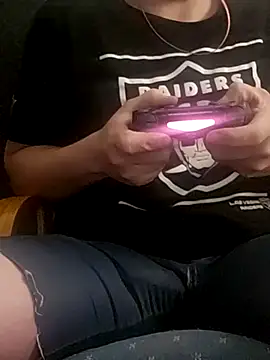 Snapshot of almighty_d chatting on 02.20.25 almighty d online show from 02.20.25