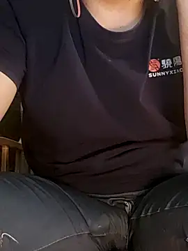 Snapshot of almighty_d chatting on 02.21.25 almighty d online show from 02.21.25