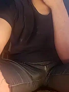 Snapshot of almighty_d chatting on 03.02.25 almighty d online show from 03.02.25