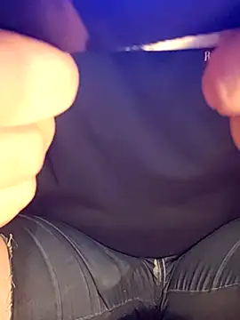 Snapshot of almighty_d chatting on 03.04.25 almighty d online show from 03.04.25