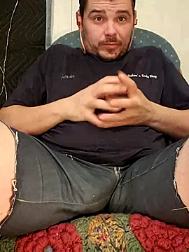 Snapshot of almighty_d chatting on 03.04.25 almighty d online show from 03.04.25