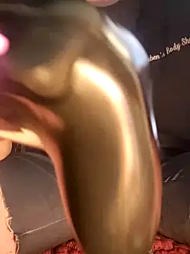 Snapshot of almighty_d chatting on 03.04.25 almighty d online show from 03.04.25