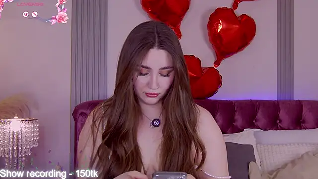 KiraBarlows online show from 04.08.26