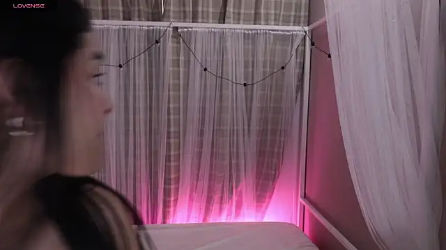 Snapshot of camilapersy chatting on 01.17.26 camilapersy online show from 01.17.26