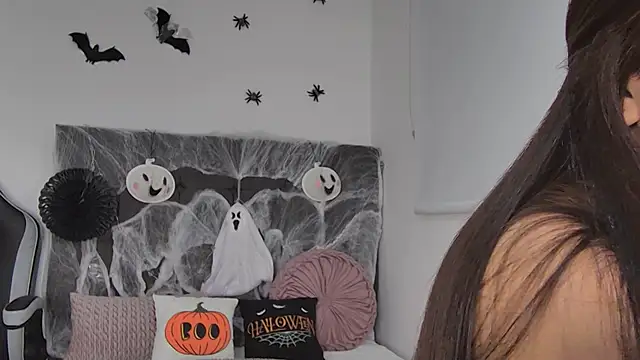 AmandaBrooks 18 online show from 10.11.25