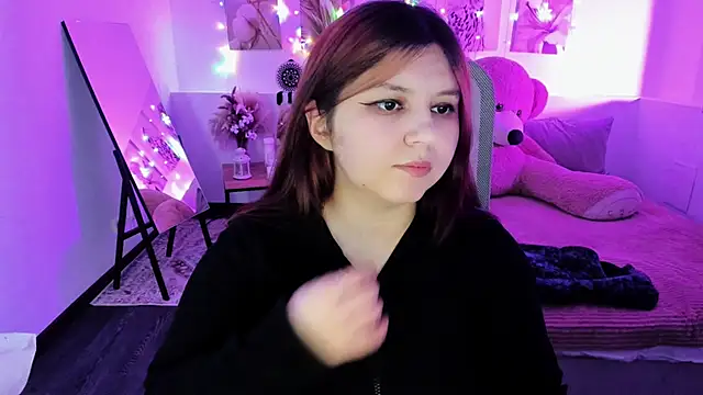 DiaAngell online show from 04.15.26