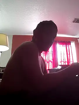 Snapshot of Burrrucecold00 chatting on 11.04.25 Burrrucecold00 online show from 11.04.25