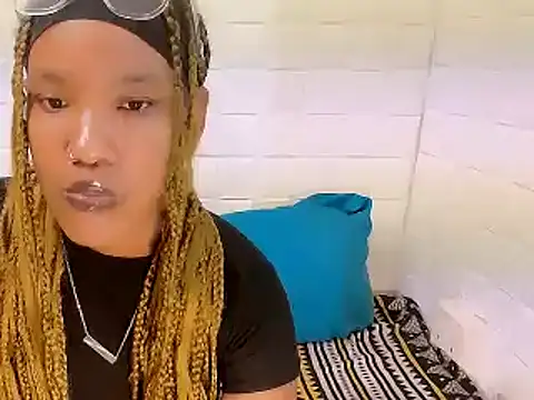 EroticSexyPrada online show from 03.15.25