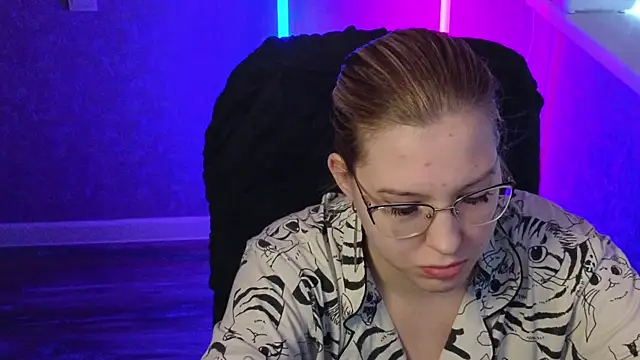 HotBrandyX online show from 03.02.25