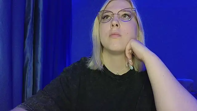 HotBrandyX online show from 06.08.26