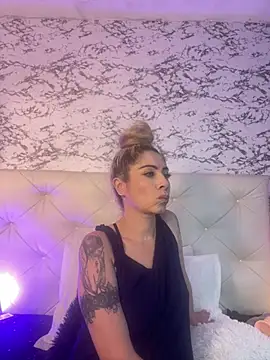 Snapshot of viktoria_davis_ chatting on 02.14.25 viktoria davis  online show from 02.14.25