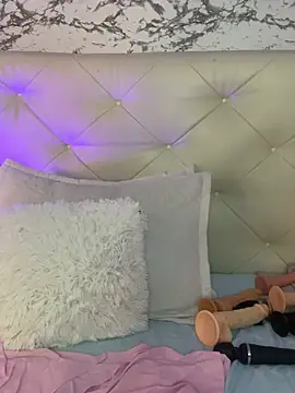 Snapshot of viktoria_davis_ chatting on 02.18.25 viktoria davis  online show from 02.18.25