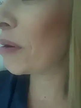 Snapshot of viktoria_davis_ chatting on 02.19.25 viktoria davis  online show from 02.19.25