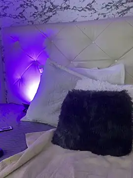 Snapshot of viktoria_davis_ chatting on 02.28.25 viktoria davis  online show from 02.28.25