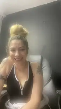 Snapshot of viktoria_davis_ chatting on 03.09.25 viktoria davis  online show from 03.09.25