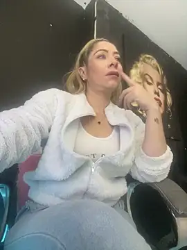 viktoria davis  online show from 03.03.26