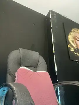 viktoria davis  online show from 03.05.26