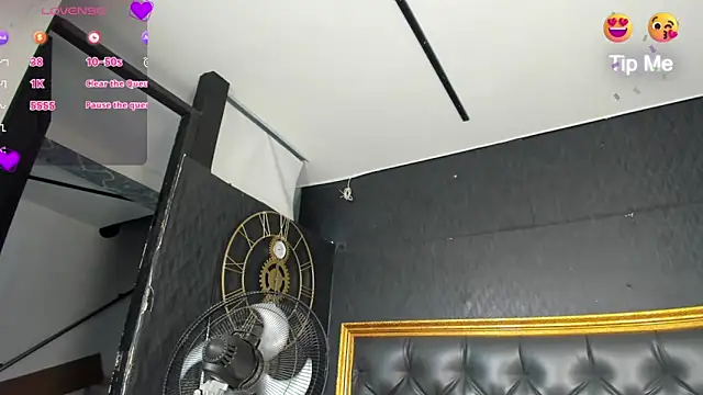 DalayMoore online show from 12.15.25