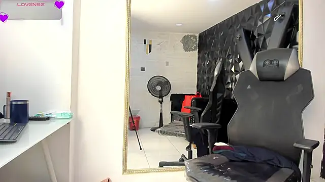 DalayMoore online show from 06.05.26