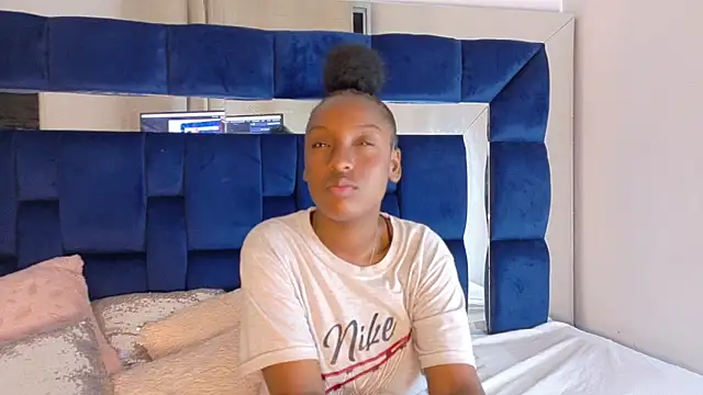 adry moris online show from 03.20.25