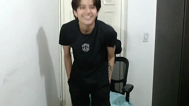 Snapshot of Dha_lia0 chatting on 01.23.25 Dha lia0 online show from 01.23.25