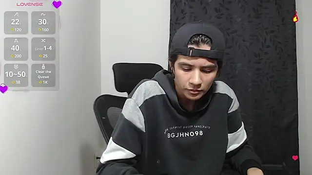 Snapshot of Dha_lia0 chatting on 03.21.25 Dha lia0 online show from 03.21.25