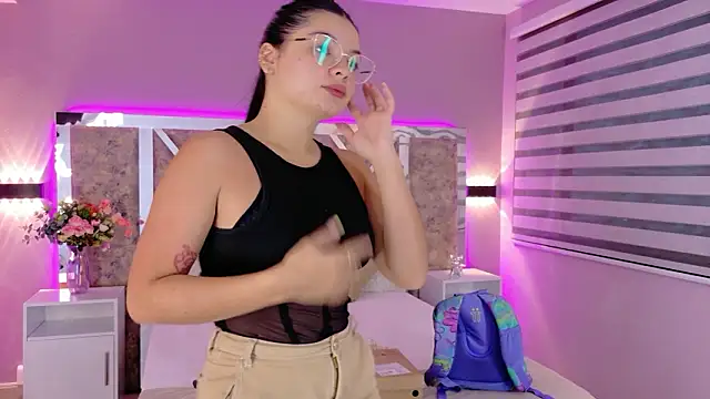 Snapshot of ValeriaOrtega chatting on 02.27.26 ValeriaOrtega online show from 02.27.26