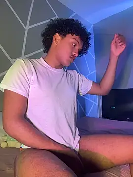 Snapshot of DanteAndKyle chatting on 02.02.26 DanteAndKyle online show from 02.02.26