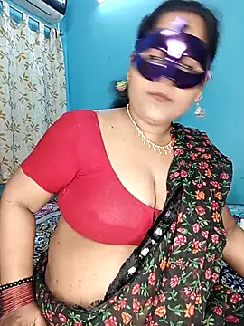 Snapshot of hevensex143 chatting on 02.13.26 hevensex143 online show from 02.13.26