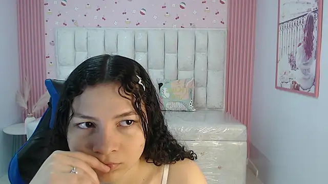shalon diaz s online show from 09.18.25