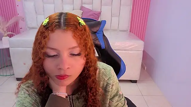 Snapshot of shalon_diaz_s chatting on 04.15.26 shalon diaz s online show from 04.15.26