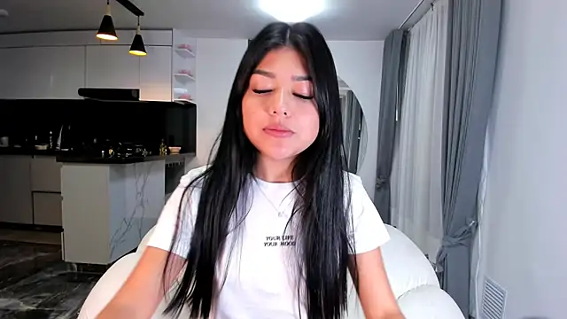 1lubonnie online show from 03.05.25