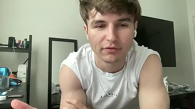 Snapshot of ryan_28747 chatting on 04.22.26 ryan 28747 online show from 04.22.26