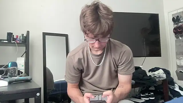 Snapshot of ryan_28747 chatting on 05.04.26 ryan 28747 online show from 05.04.26