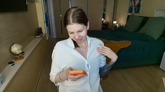 Snapshot of ReginaSparkle chatting on 05.21.26 ReginaSparkle online show from 05.21.26
