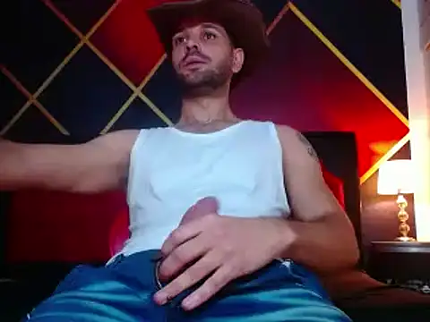 Snapshot of Cristian_white chatting on 01.25.25 Cristian white online show from 01.25.25