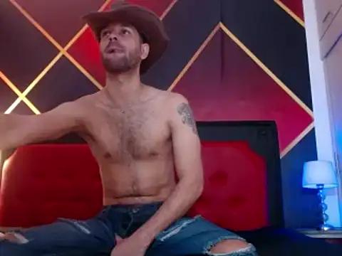 Snapshot of Cristian_white chatting on 02.12.25 Cristian white online show from 02.12.25