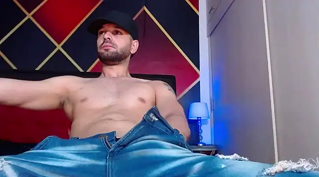 Snapshot of Cristian_white chatting on 03.17.25 Cristian white online show from 03.17.25