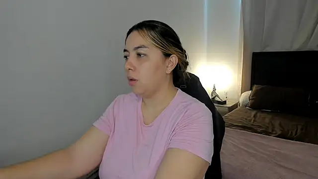 brithany olson25 online show from 04.16.26